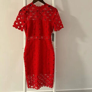 Lulu’s red lace lined bodice/skirt sheath midi. Short sleeves. NWT. XS.